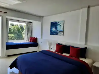 At Koh Larn Resort - 4