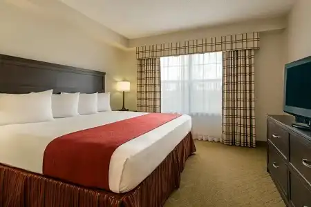 Country Inn & Suites by Radisson, Calgary-Northeast - 49