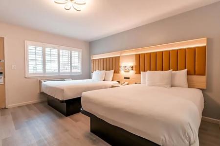 Inn on Broadway - 39