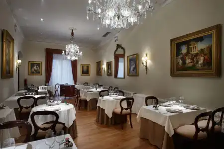 Palacio Guendulain - 11