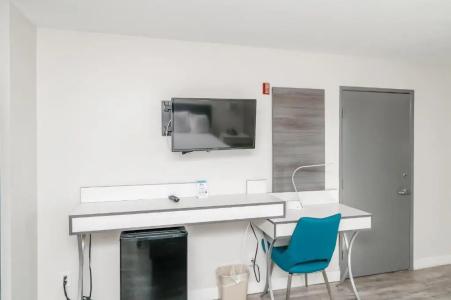 Costa Art Laguna Beach - 47