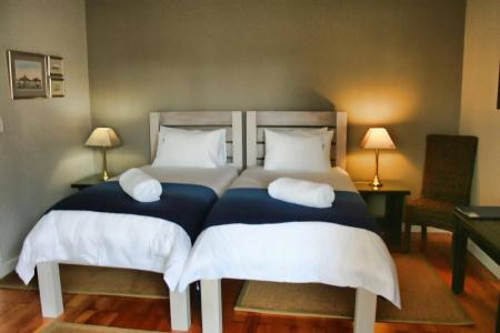 Cornerstone Guesthouse - 4