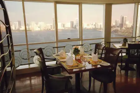 Golden Tulip Sharjah Apartments - 32