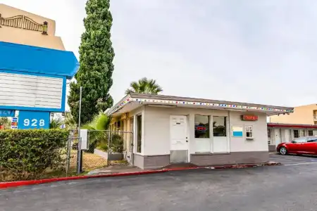 OYO Gateway Motel Las Vegas North Strip/Fremont St. Area - 0