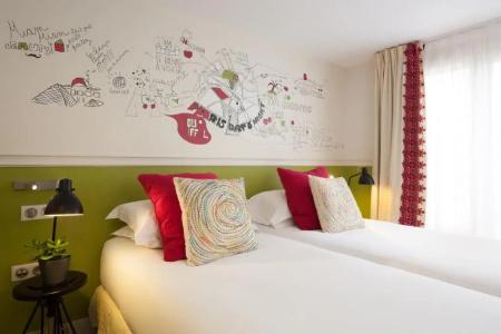 Hôtel Les 3 Poussins - 71