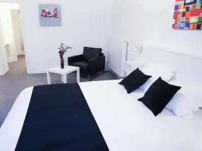 Hôtel Satellite - 31