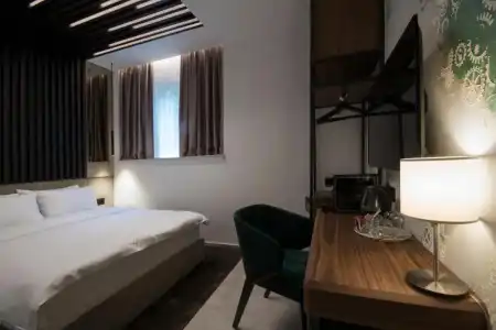The Location - 28