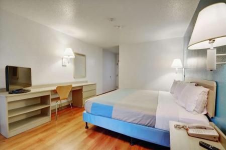 Motel 6 Newport, RI - 27
