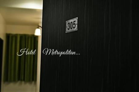 Metropolitan - 19