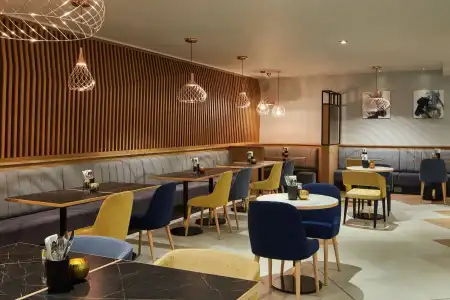 Courtyard by Marriott Oxford City Centre - 17