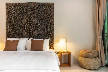 Zee Luxury Boutique - 10