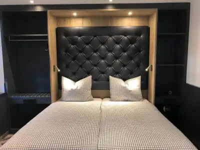 Munich Deluxe - 49