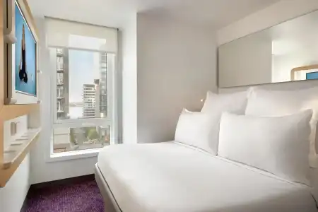 YOTEL Boston - 41