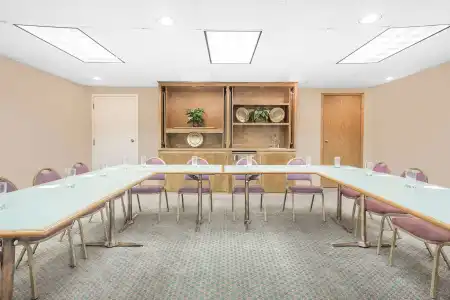 Hawthorn Extended Stay by Wyndham Green Bay - 9