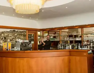 Alla Rotonda - 25