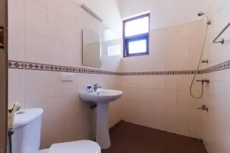 Angel Inn Guest House - 8