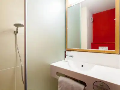 B&B Montpellier Centre Le Millénaire - 27