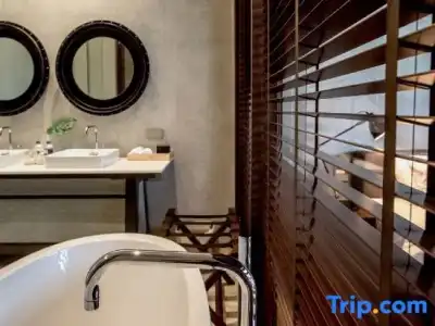 atta Lakeside Resort Suite - 78