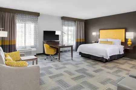 Hampton Inn & Suites Los Angeles/Hollywood - 4