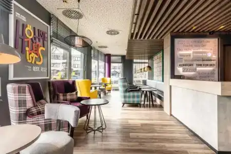Premier Inn Muenchen Messe - 11