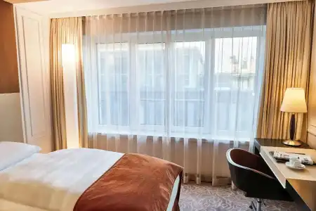 Vier Jahreszeiten Kempinski - 5