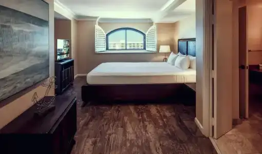The Waterfront Beach Resort, A Hilton - 295
