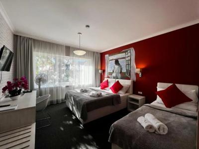 Grand Petit - 33
