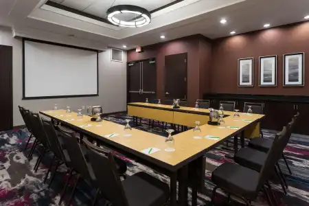 Courtyard by Marriott Miami Downtown - 14