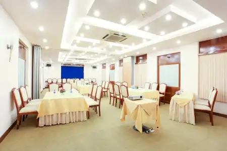 Oscar Saigon - 30