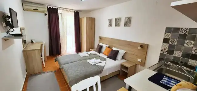 Guesthouse Tri Palme - 2