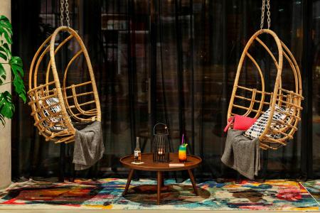 Moxy Duesseldorf South - 32