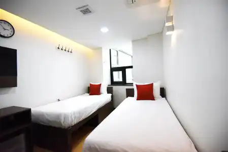 57 Myeongdong Hostel - 5