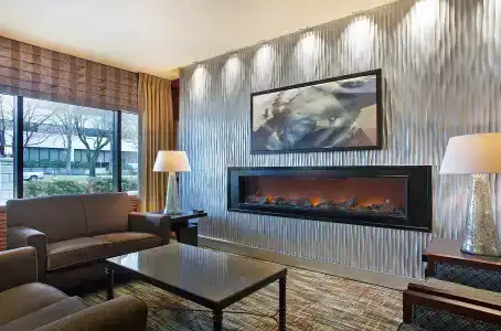 Crowne Plaza Knoxville Downtown University by IHG - 5