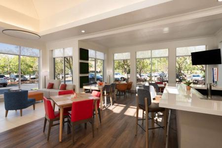 Hilton Garden Inn Tallahassee - 40
