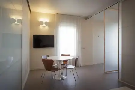 Hotel - 61