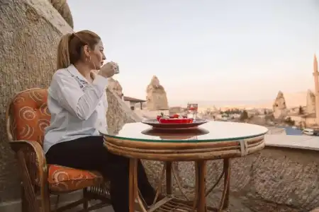 Roma Cave Suite - 50