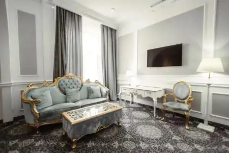 Royal Grand - 19