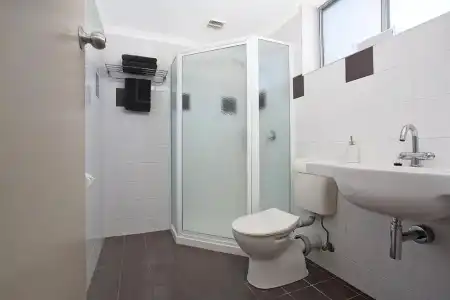 Comfort Inn On Raglan - 23