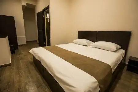 5 Rooms Mini-& Tours - 3