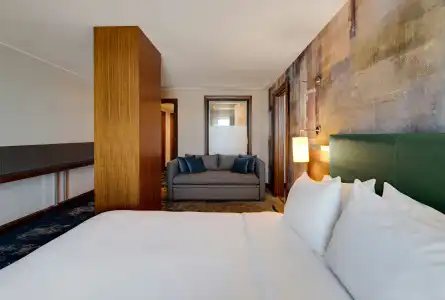 DoubleTree by Hilton Van - 4