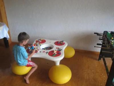 Melnais Starkis - 8