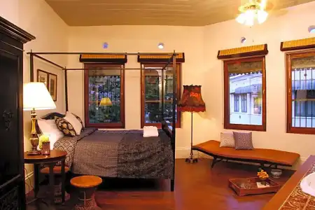 The Bhuthorn Bed and Breakfast - 25