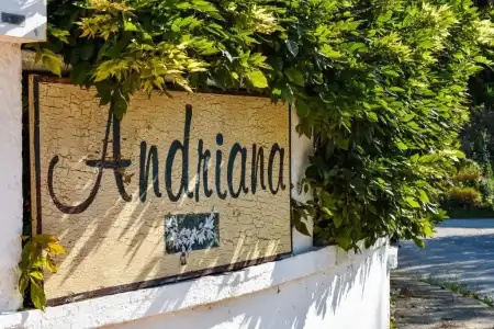 Andriana - 1