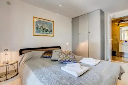 Sun Rose Apartments - 85
