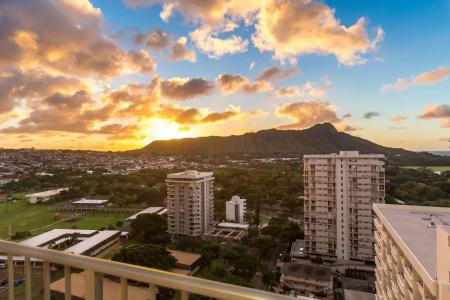 Hyatt Place Waikiki Beach - 21