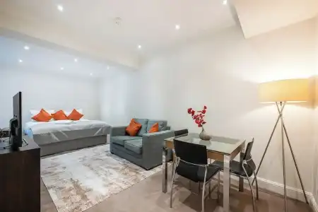 Manson Place - 302