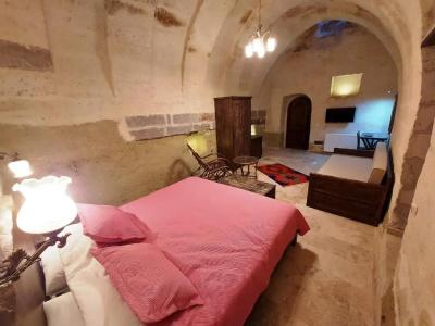 Armesos Cave - 240