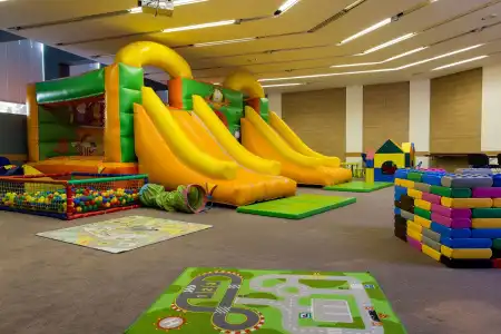CE Plaza - 23