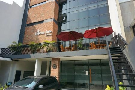 LeGreen Suite Sudirman - 14