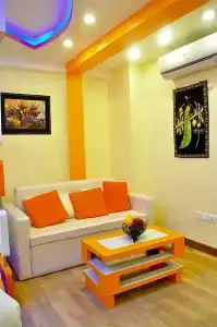 Royal Penguin Boutique & Spa - 80